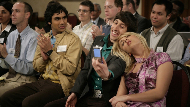 People clapping cell phone room free wallpaper for desktop - medium preview image