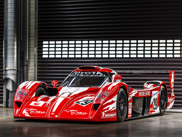 Red race car garage roller free wallpaper for desktop - medium preview image