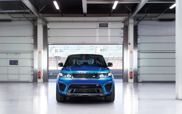Blue range rover garage open free wallpaper for desktop - medium preview image