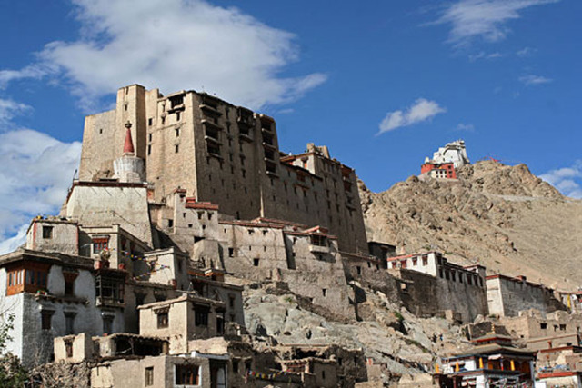 Clocktower mountain skyline castle bridge free wallpaper for desktop - medium preview image