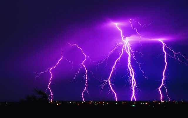 Purple sky lightning bolt lights free wallpaper for desktop - medium preview image