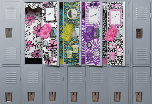 Locker flowers tags barbizon girls free wallpaper for desktop - medium preview image