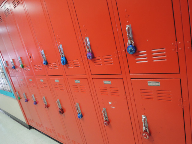 Red lockers keys room white free wallpaper for desktop - medium preview image