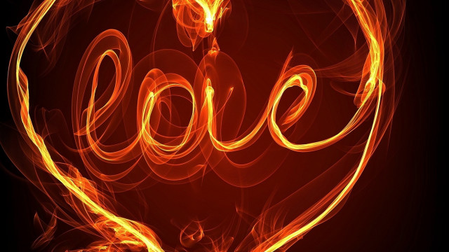 Heart love candle lit center free wallpaper for desktop - medium preview image