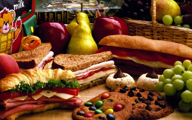 Sandwiches fruit table basket chips #3 free wallpaper for desktop - medium preview image