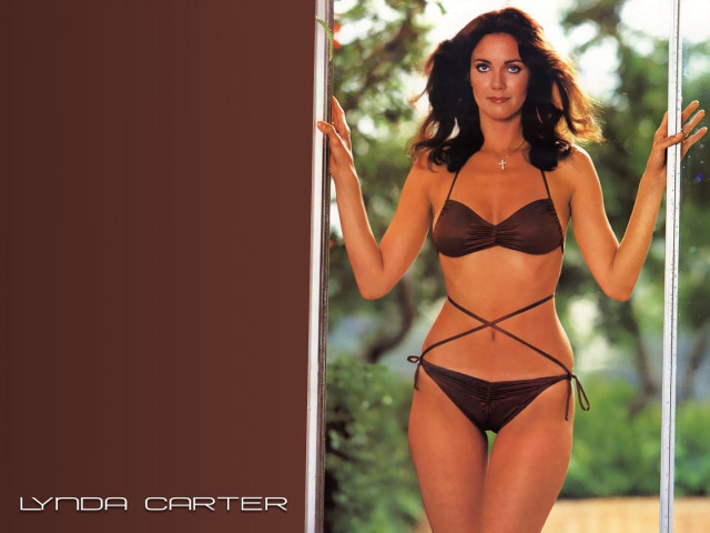 Woman bikini posing tie waist free wallpaper for desktop - medium preview image