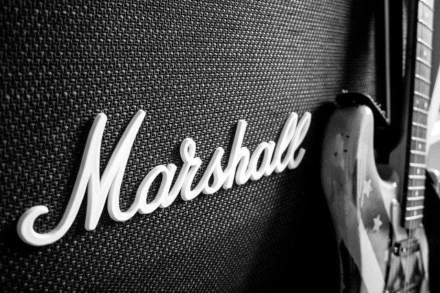 Guitar wall marshall blackwhite grunge free wallpaper for desktop - medium preview image