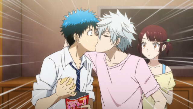 Kissing couple room mirror food free wallpaper for desktop - medium preview image