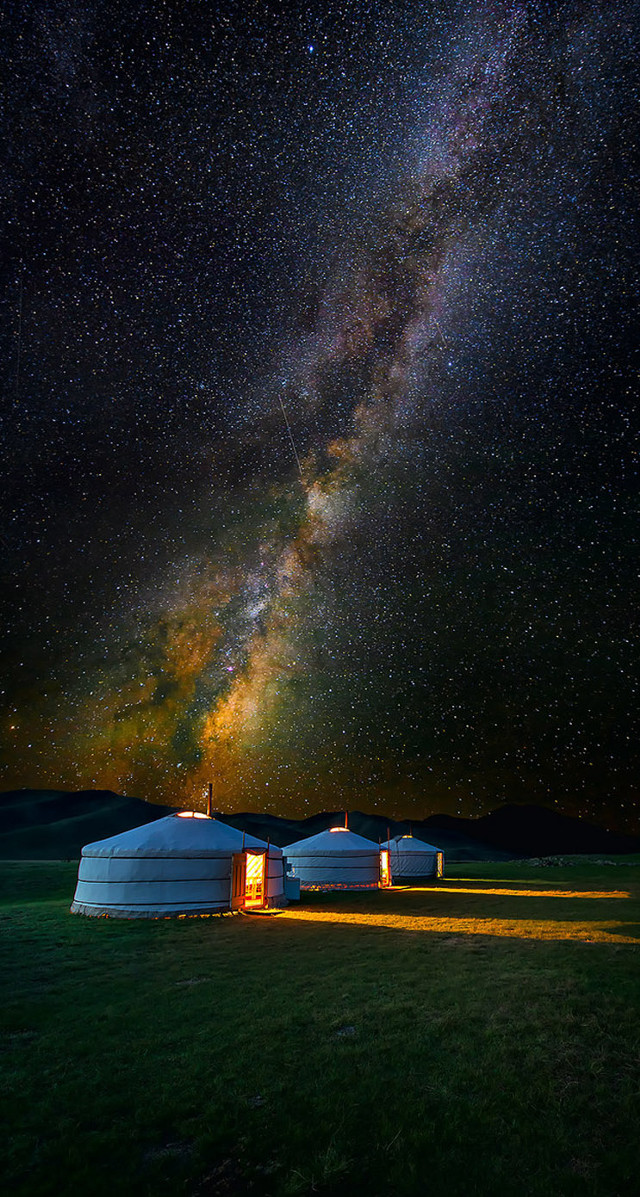 Night sky milky way yurts free wallpaper for mobile - medium preview image