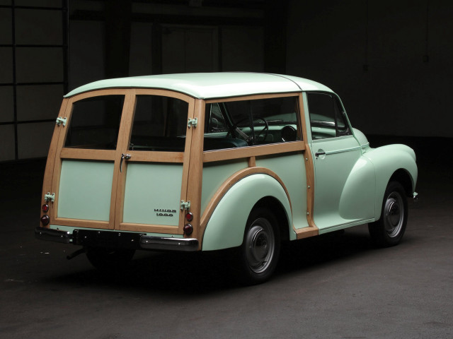 Small green car wooden seat free wallpaper for desktop - medium preview image