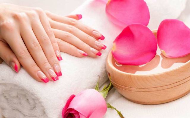 Pink manicures wooden bowl pink free wallpaper for desktop - medium preview image