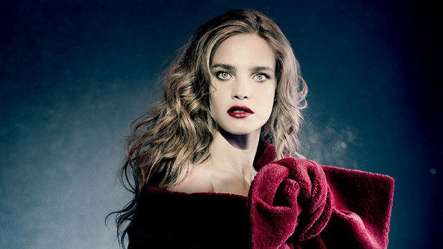 Woman red dress rose lapel free wallpaper for desktop - medium preview image