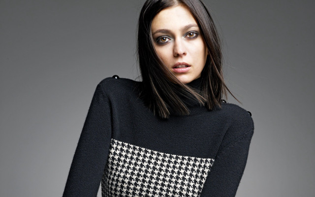 Woman long hair black white #11 free wallpaper for desktop - medium preview image