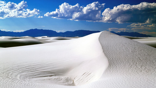 Large white sand dune mountains free wallpaper for desktop - medium preview image