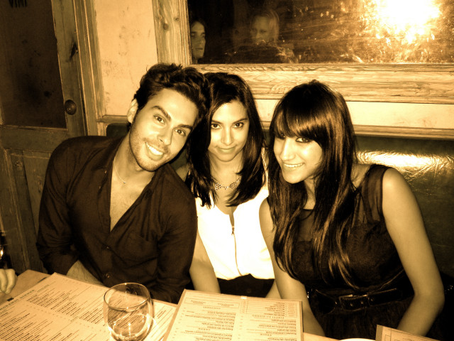 Man women table menus wine free wallpaper for desktop - medium preview image