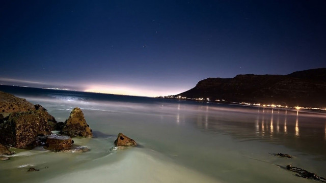 Beach rocks night sky water free wallpaper for desktop - medium preview image