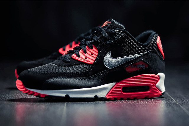 Nike airmax black red flames free wallpaper for desktop - medium preview image