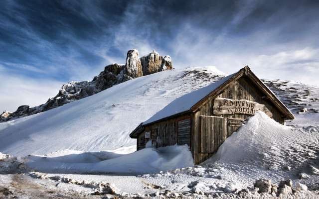 Small wooden building snowy mountain free wallpaper for desktop - medium preview image