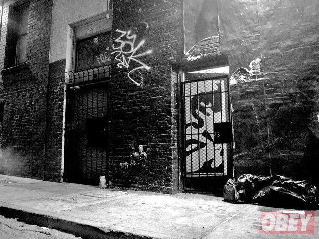 Black white building graffiti doors free wallpaper for desktop - medium preview image