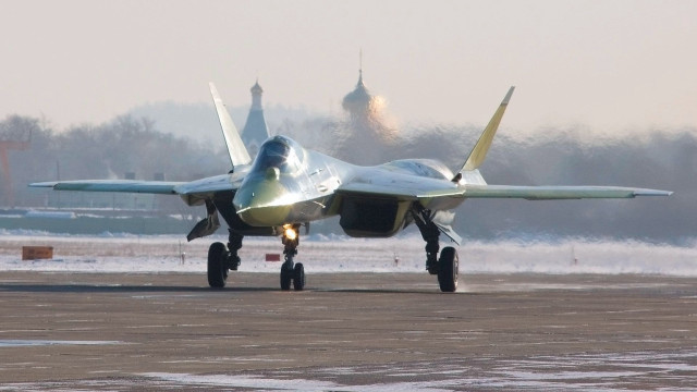 Jet plane runway smoke airport free wallpaper for desktop - medium preview image