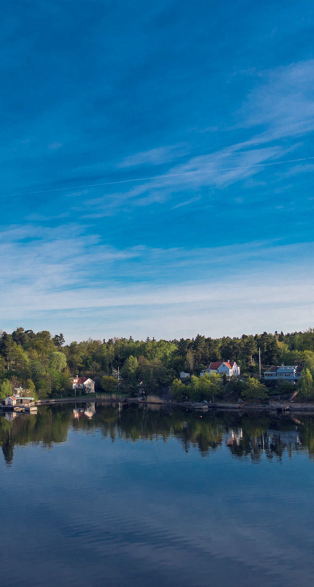 Lake boat house trees background free wallpaper for mobile - medium preview image