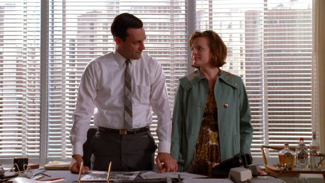 Man woman desk laptop clock free wallpaper for desktop - medium preview image