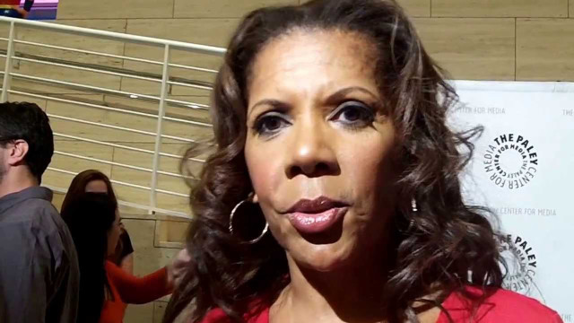 Surprised woman man background sign #2 free wallpaper for desktop - medium preview image