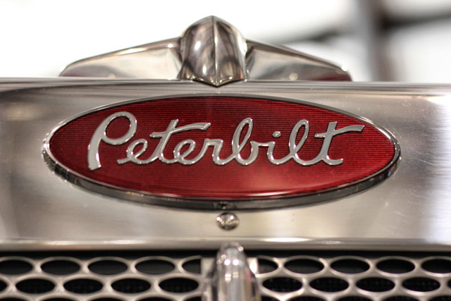 Car emblem closeup grill peterbilt free wallpaper for desktop - medium preview image