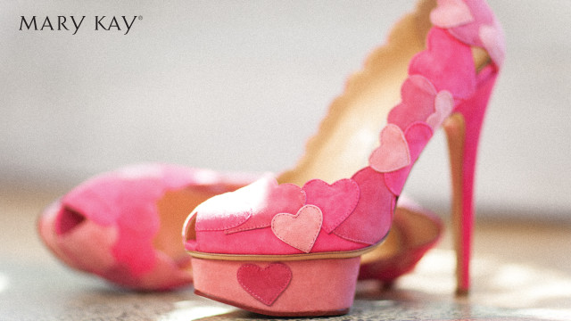 Pink shoes hearts table white free wallpaper for desktop - medium preview image
