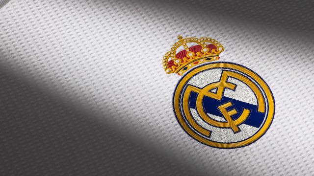 Real madrid jersey crown image free wallpaper for desktop - medium preview image