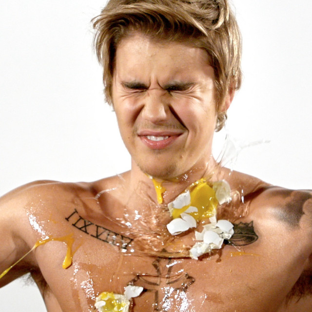 Man food flowers water chest free wallpaper for tablet - medium preview image