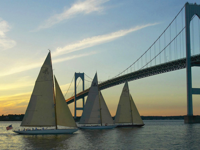 Sailboats sailing bridge sunset background free wallpaper for desktop - medium preview image