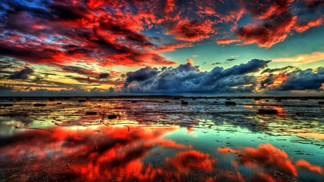 Colorful sunset clouds reflection water free wallpaper for desktop - medium preview image