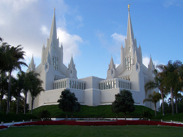 Large white building clock tower free wallpaper for desktop - medium preview image