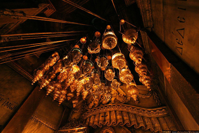 Chandelier ceiling lights clock building free wallpaper for desktop - medium preview image