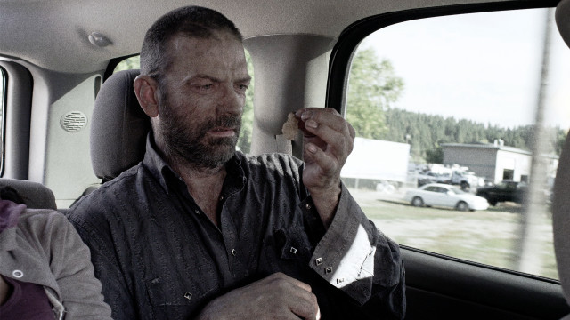 Man smoking car woman backseat free wallpaper for desktop - medium preview image