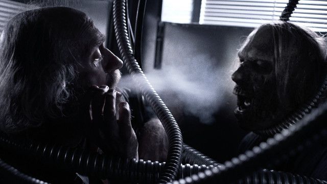 Man woman dark room hose free wallpaper for desktop - medium preview image