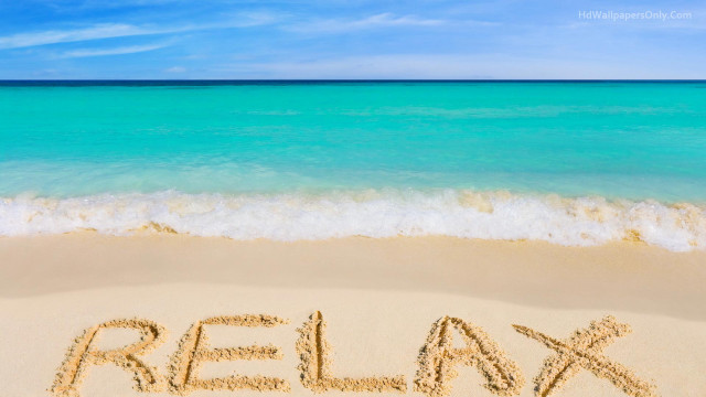Relax sand beach ocean blue free wallpaper for desktop - medium preview image