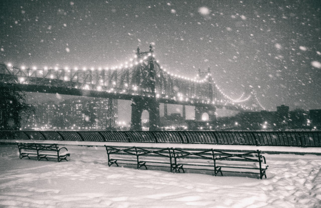 Snowy night city bridge benches free wallpaper for desktop - medium preview image