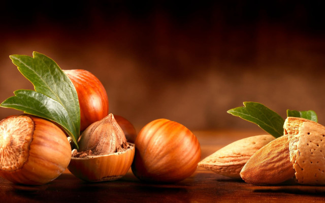Nuts leaves table top wooden free wallpaper for desktop - medium preview image