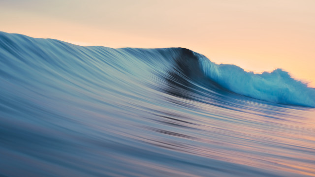 Breaking wave ocean sunset dawn free wallpaper for desktop - medium preview image