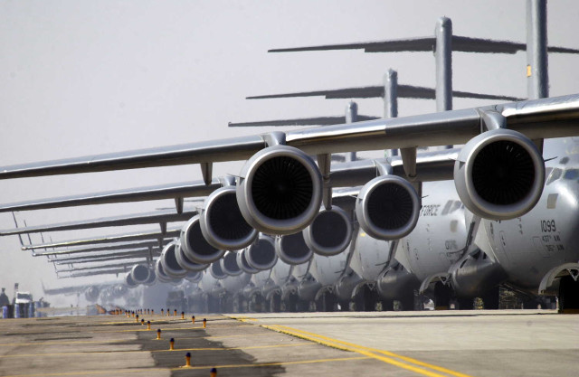 Jet engines airport tarmac runway free wallpaper for desktop - medium preview image