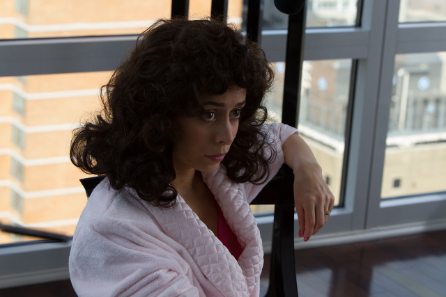 Woman bus window city view free wallpaper for desktop - medium preview image