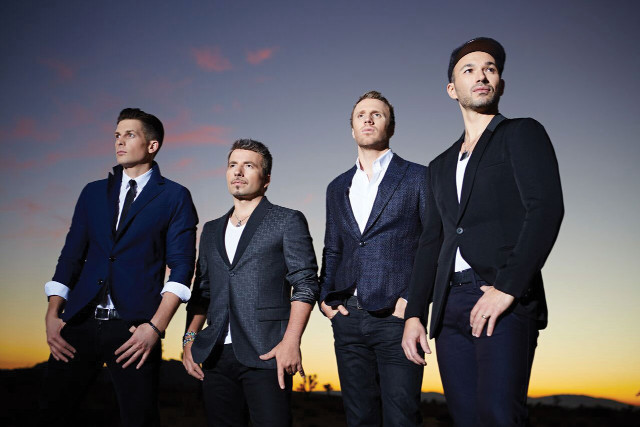 Men sunset sky group suit free wallpaper for desktop - medium preview image