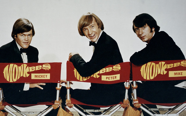 Two men sitting chairs wookie free wallpaper for desktop - medium preview image