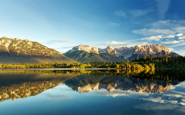 Mountain range reflection lake clear free wallpaper for desktop - medium preview image