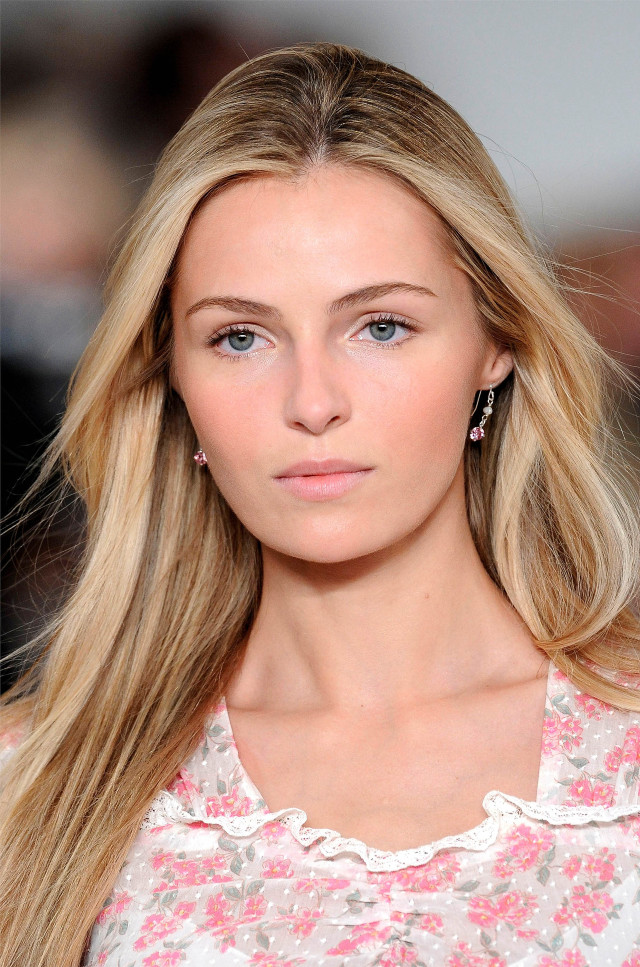 Blonde blue eyed model pink free wallpaper for mobile - medium preview image