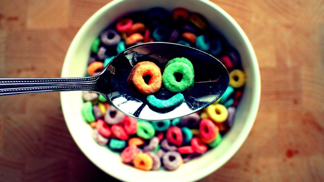 Spoon cereal smiley face happy free wallpaper for desktop - medium preview image