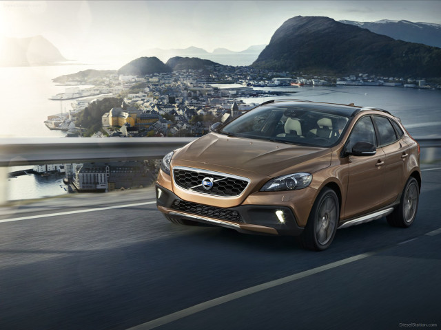 Brown volvo car road water free wallpaper for desktop - medium preview image