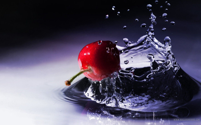 Red cherry splashing water drop free wallpaper for desktop - medium preview image